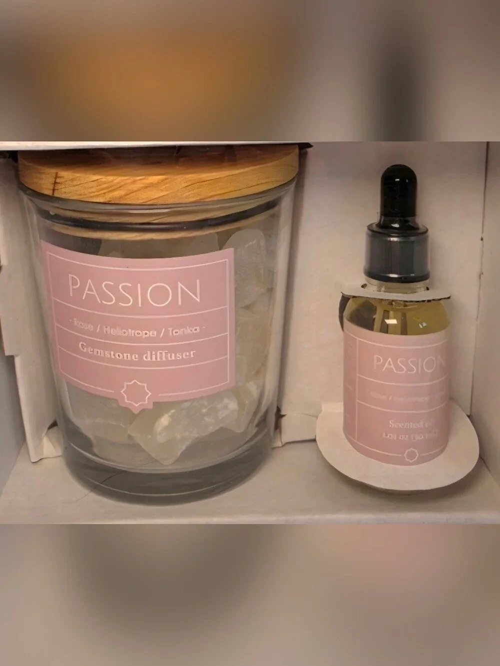 NWT F&F Gemstone Salt Rock Diffuser & Scented Essential Oil Pink Passion Scent